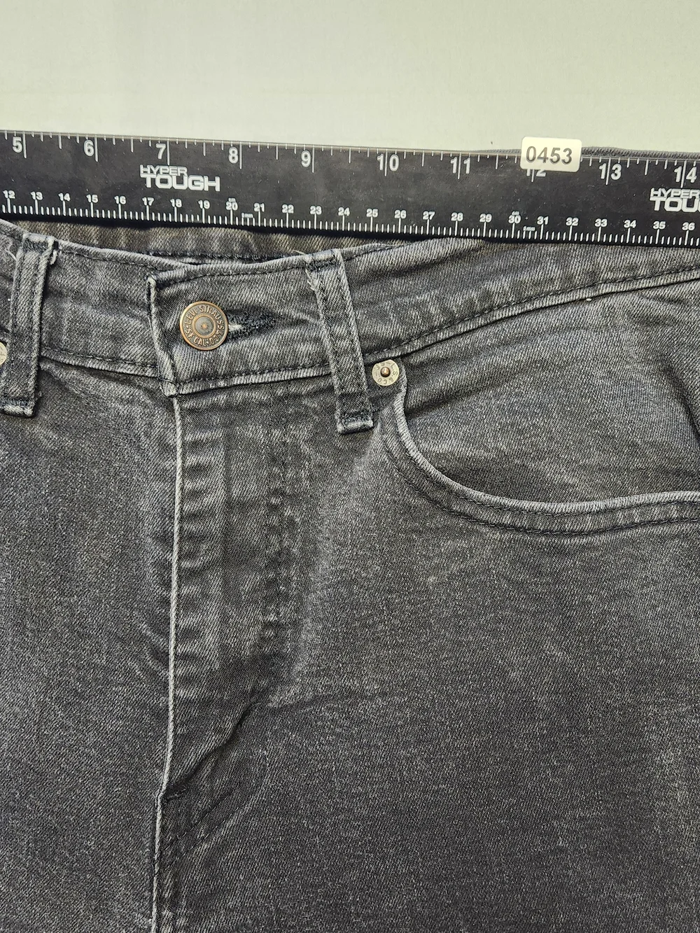 Levi's 505 Regular Fit 32x32 Straight Leg Black Jeans Dark Wash Actual 30x30 EUC